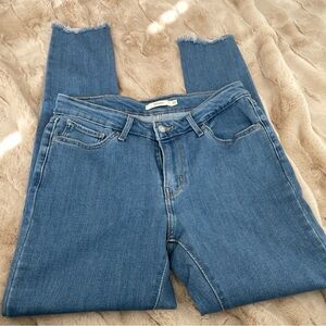 Levi’s 711 Skinny Jeans